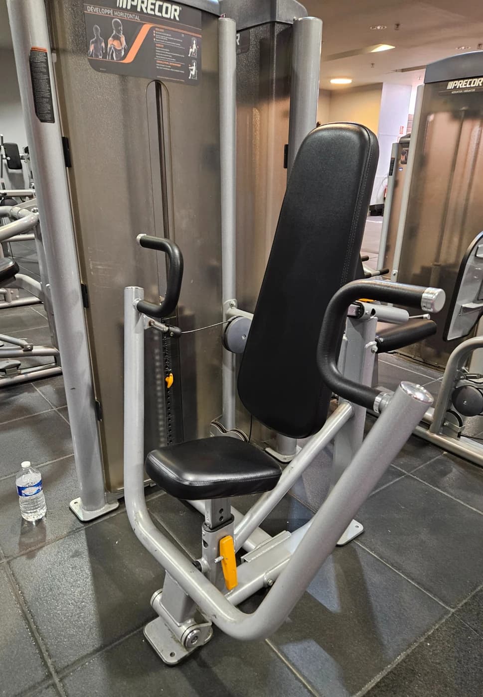Precor Vitality chest press