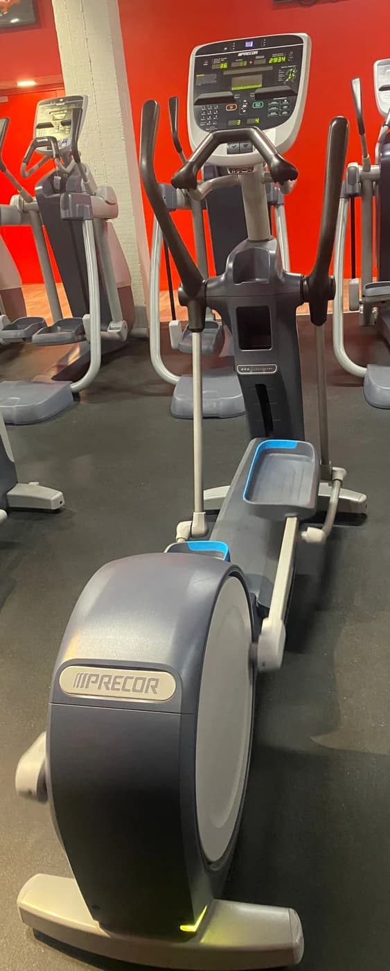 Vélo elliptique Precor EFX800
